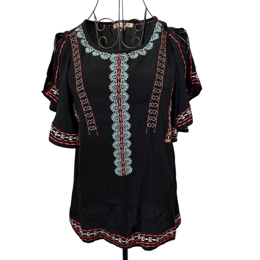 Gibson Latimer Embroidered, 100% Rayon Top, Size Small